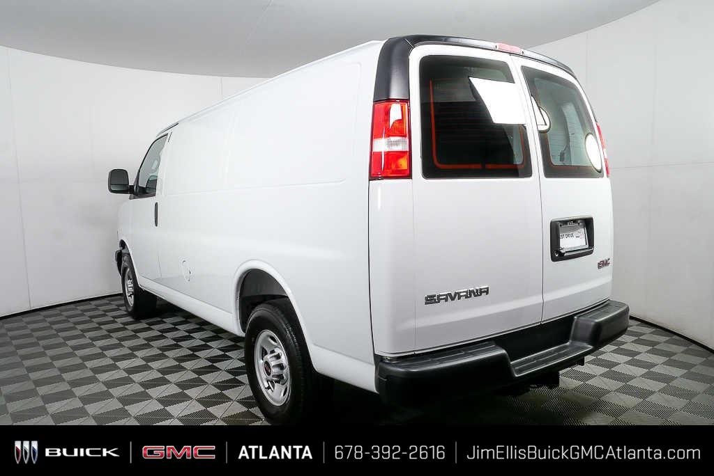 New 2025 Summit White GMC Work Van image 23