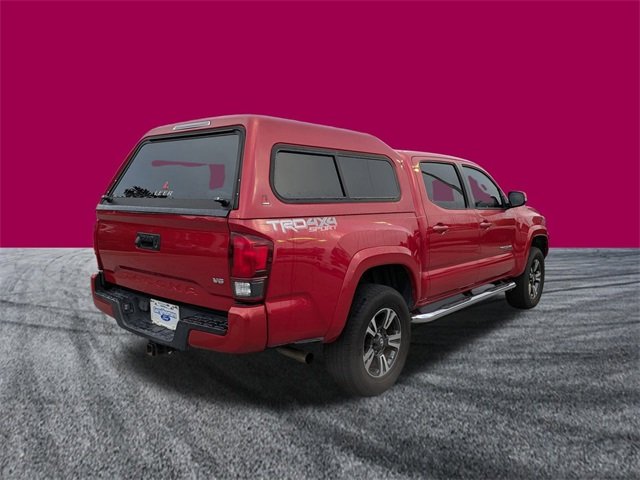 2018 Toyota Tacoma TRD Sport photo 4