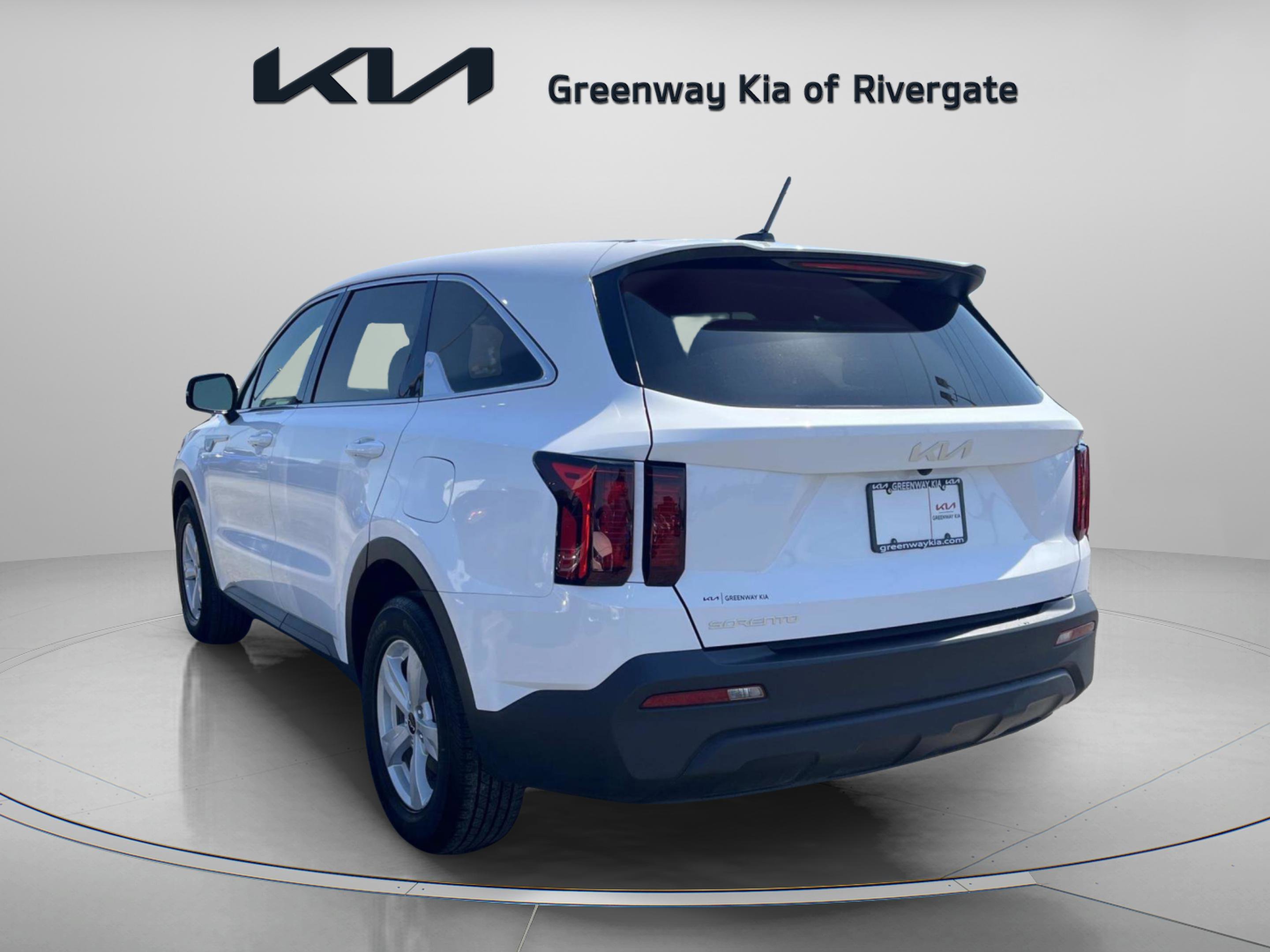 Used 2023 Glacial White Pearl Kia LX image 5