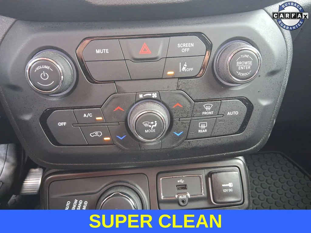 Used 2022 Black Jeep Latitude image 21