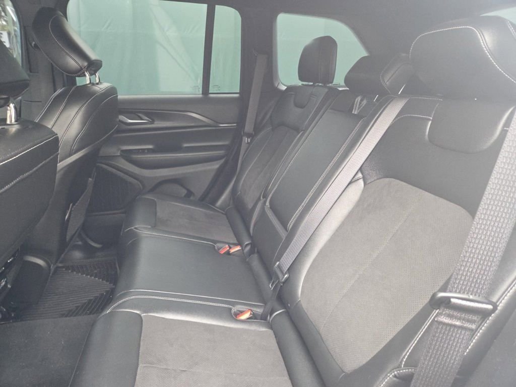 Used 2024 White Jeep Altitude X image 9