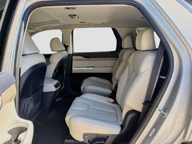 Used 2021 Typhoon Silver Hyundai SEL image 22