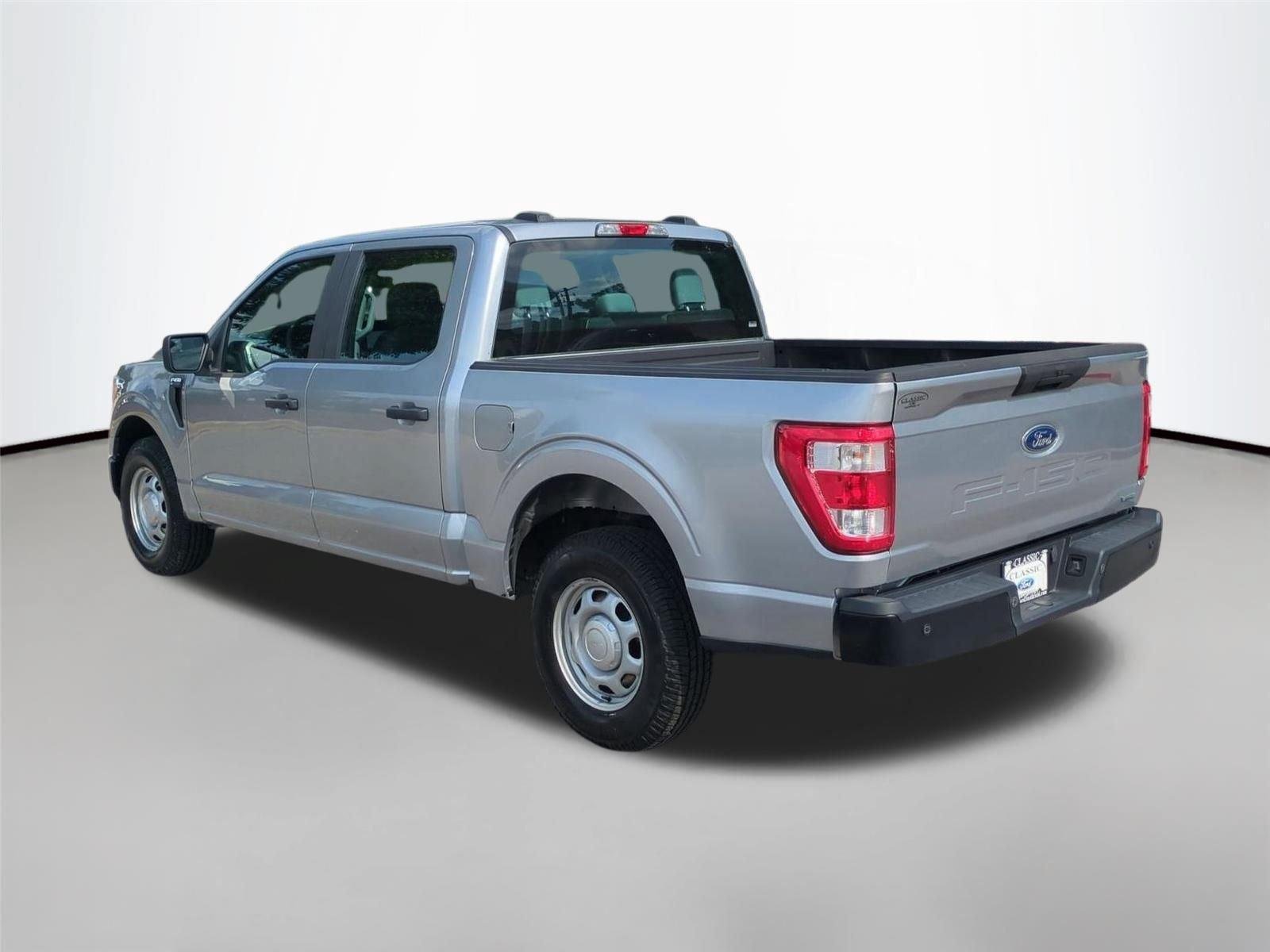Used 2022 Iconic Silver Ford XL image 3