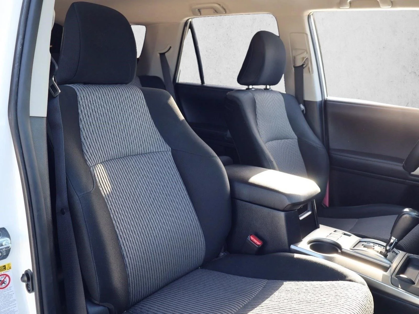 Used 2018 Super White Toyota SR5 image 24