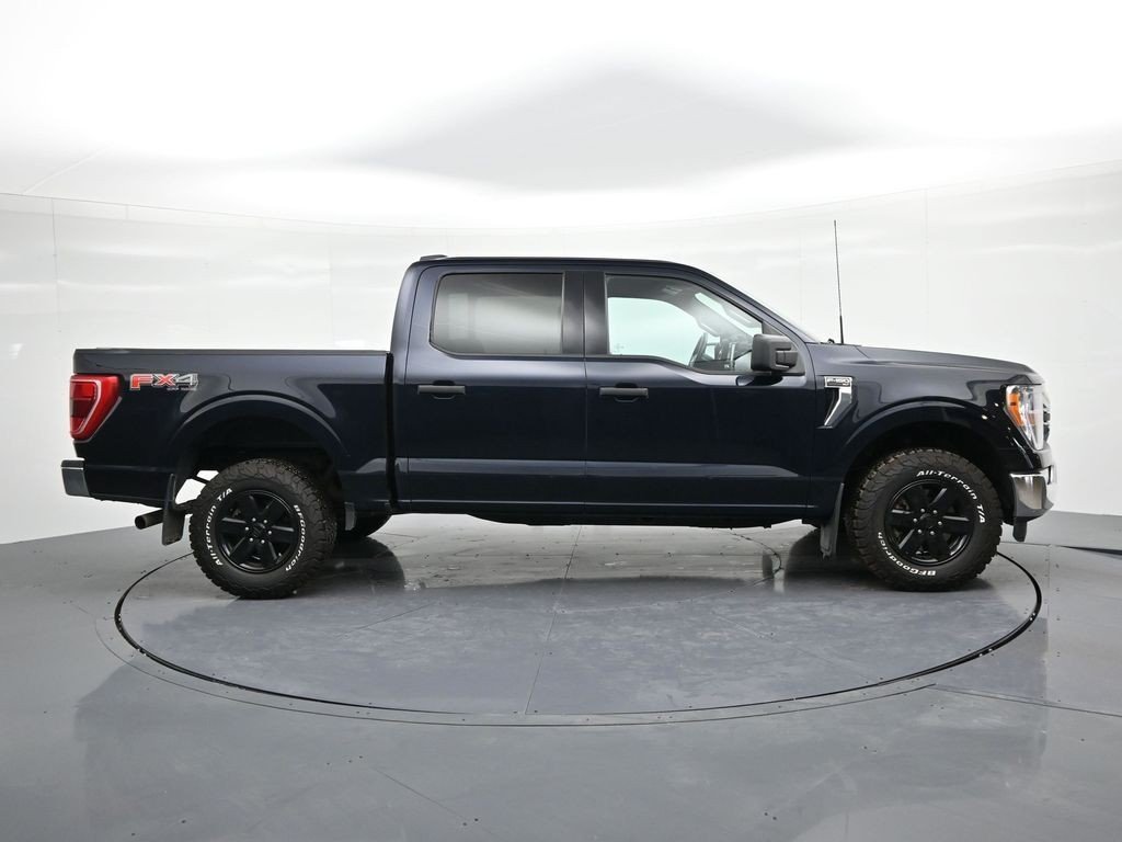 Used 2022  Ford XLT image 4