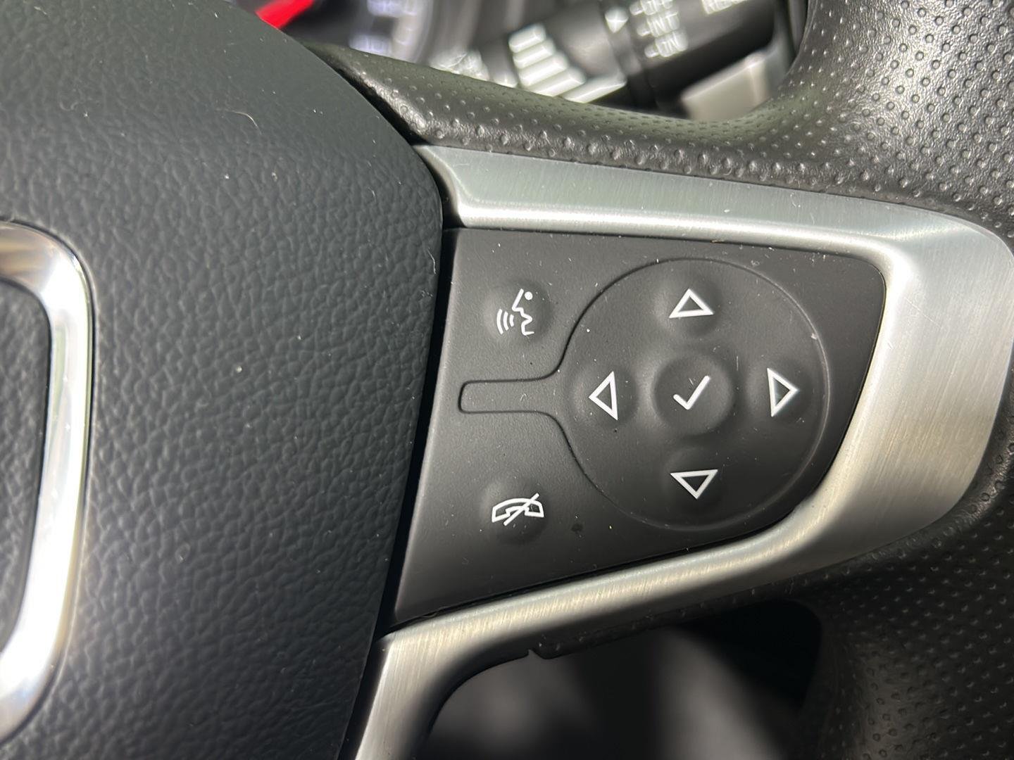 Used 2023 Sterling Metallic GMC SLE image 7