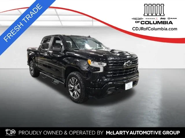 Used 2022 Black Chevrolet RST image 1