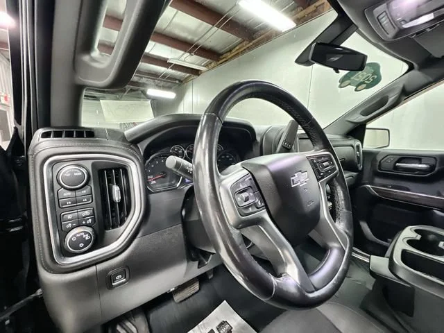 2021 Chevrolet Silverado 1500 RST - Photo 10