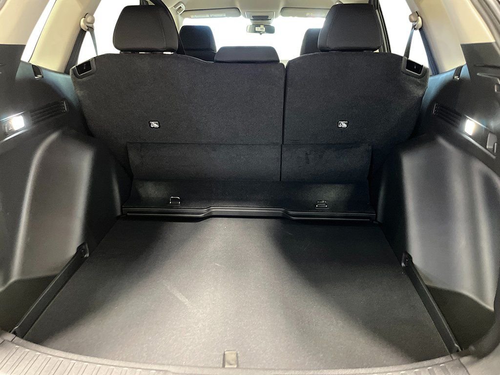 Used 2026 Silver Honda LX image 21