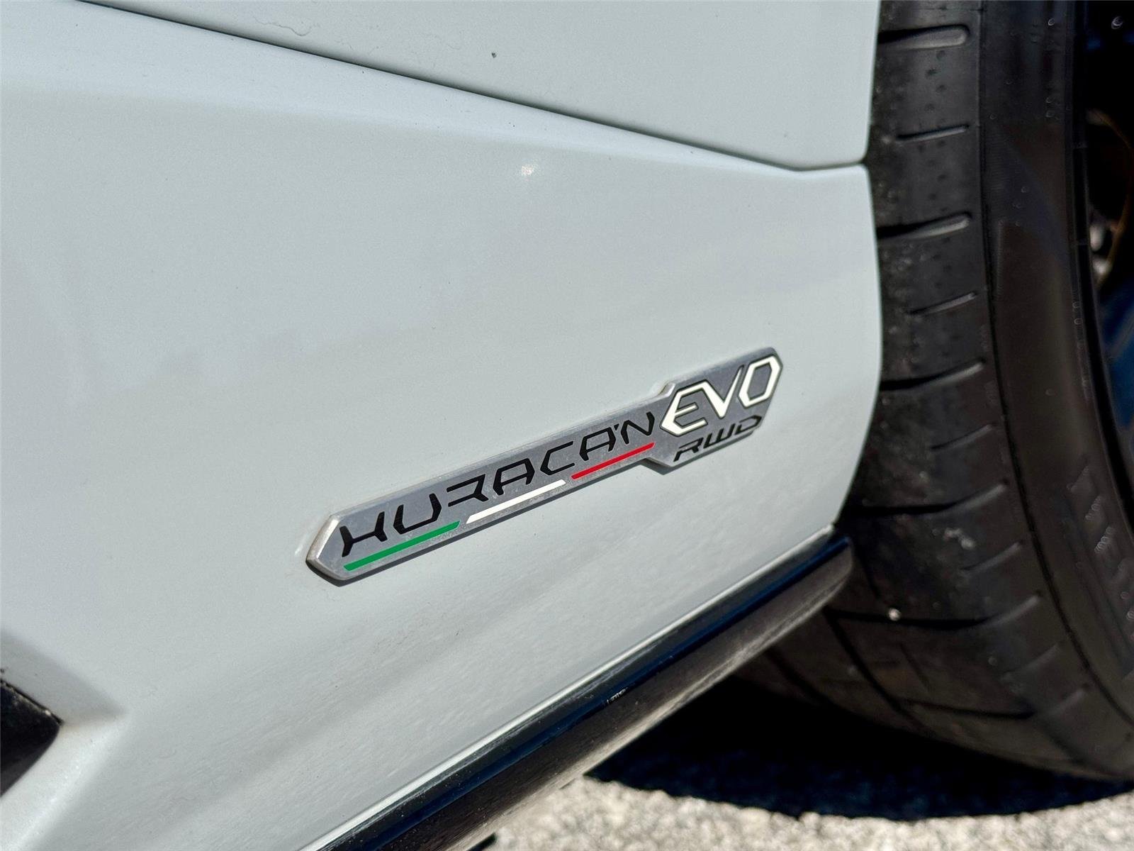 Used 2020 GRIGIO HATI Lamborghini  image 8