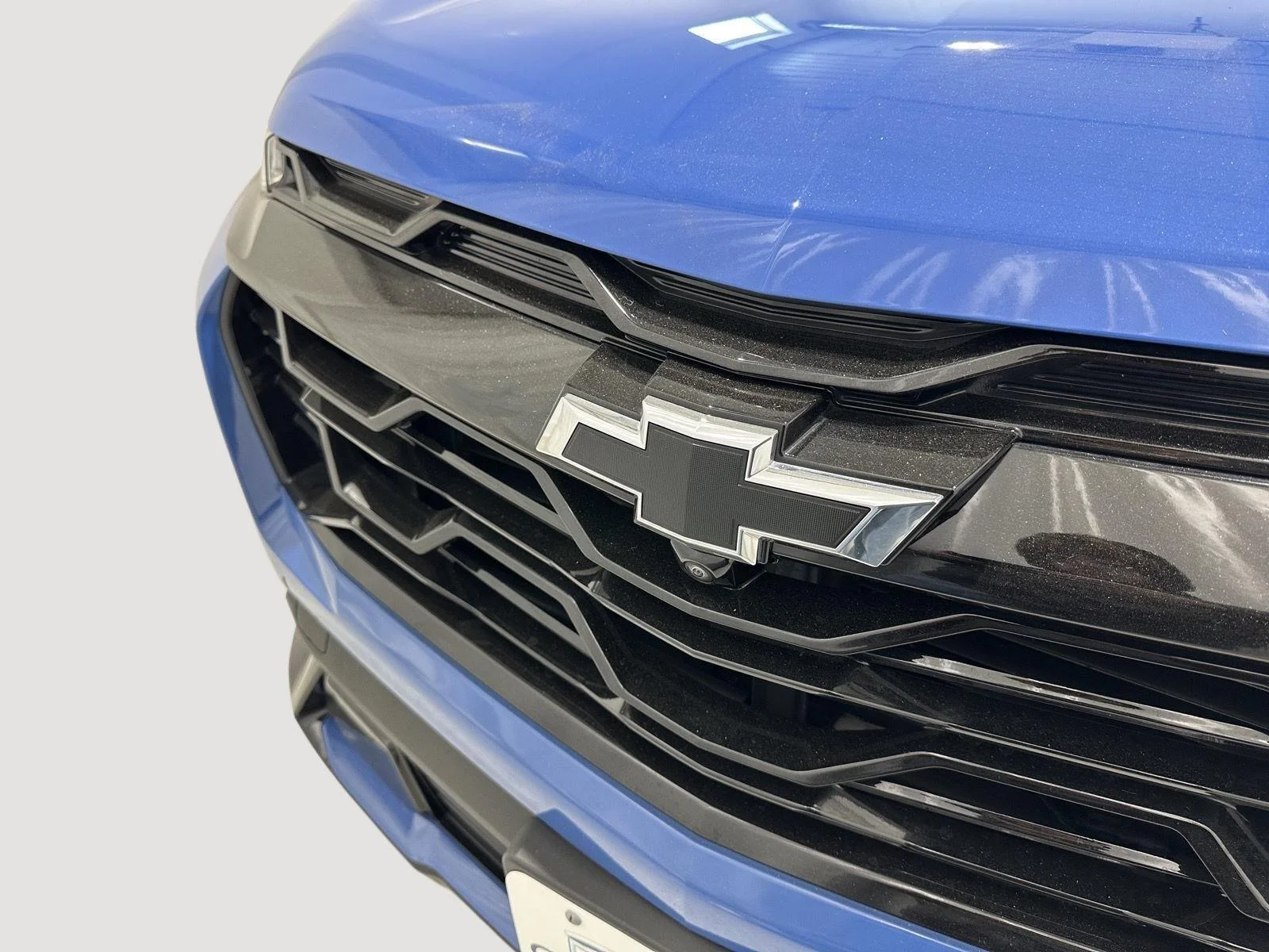 Used 2025 Reef Blue Metallic Chevrolet RS image 26