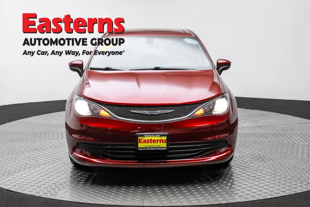 Used 2020 Red Chrysler LX image 2