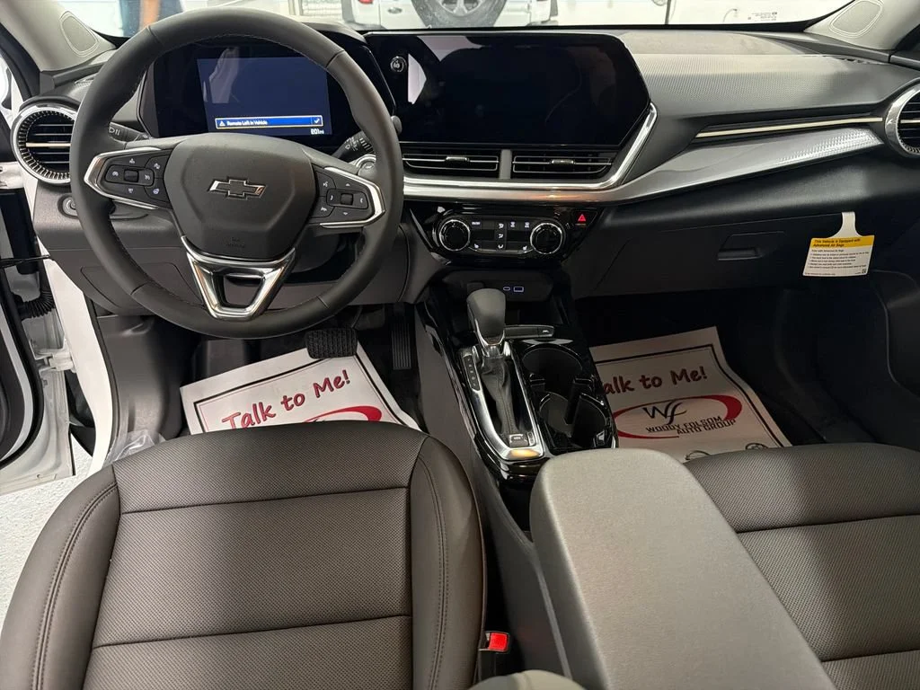 New 2026 Summit White Chevrolet ACTIV image 14