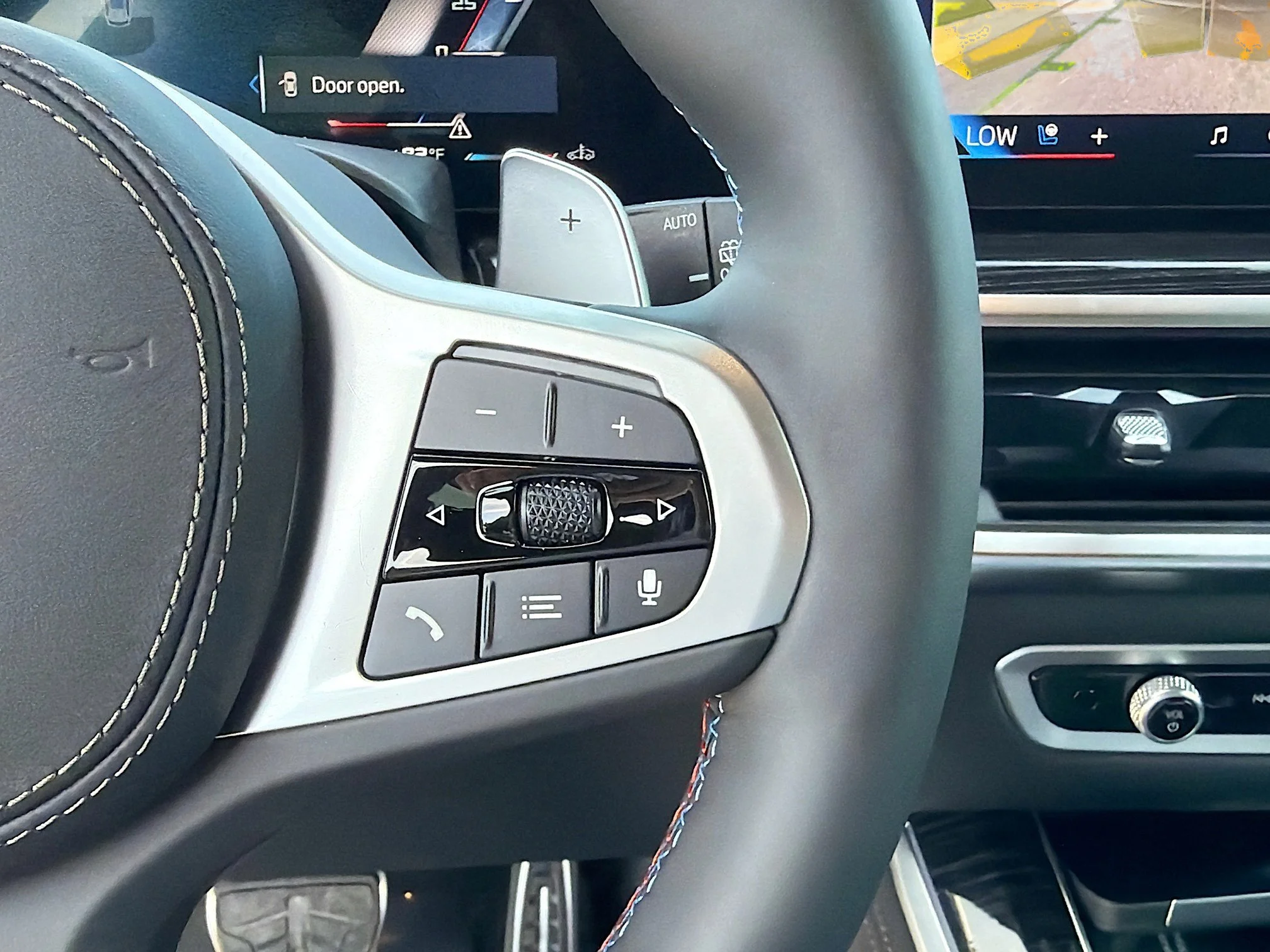 New 2026 Brooklyn Grey Metallic BMW M60i image 37