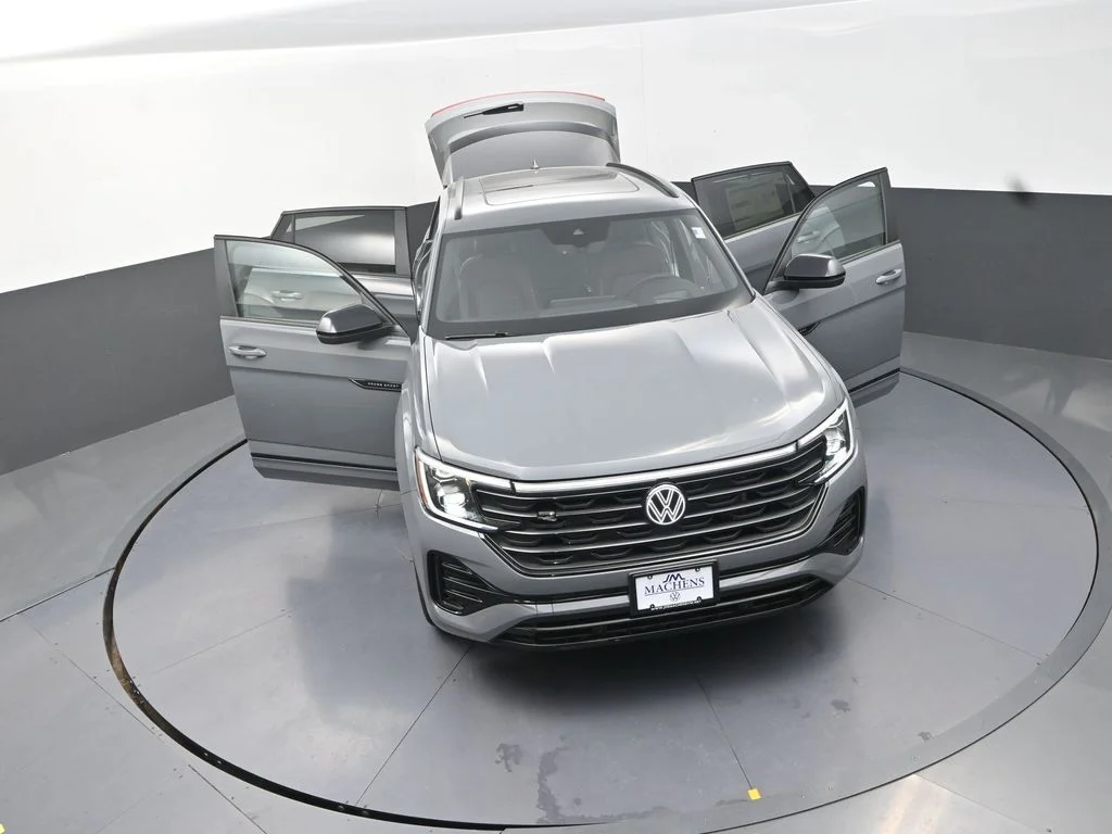 New 2026  Volkswagen 2.0T SEL R-Line Black image 31