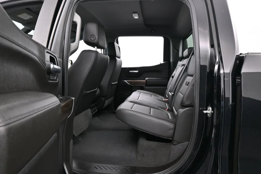 Used 2019 Black Chevrolet LT image 28