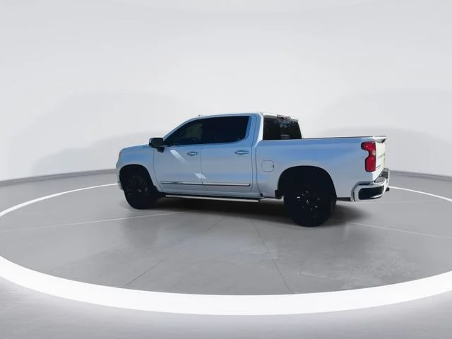 Used 2023 Beige Chevrolet High Country image 8