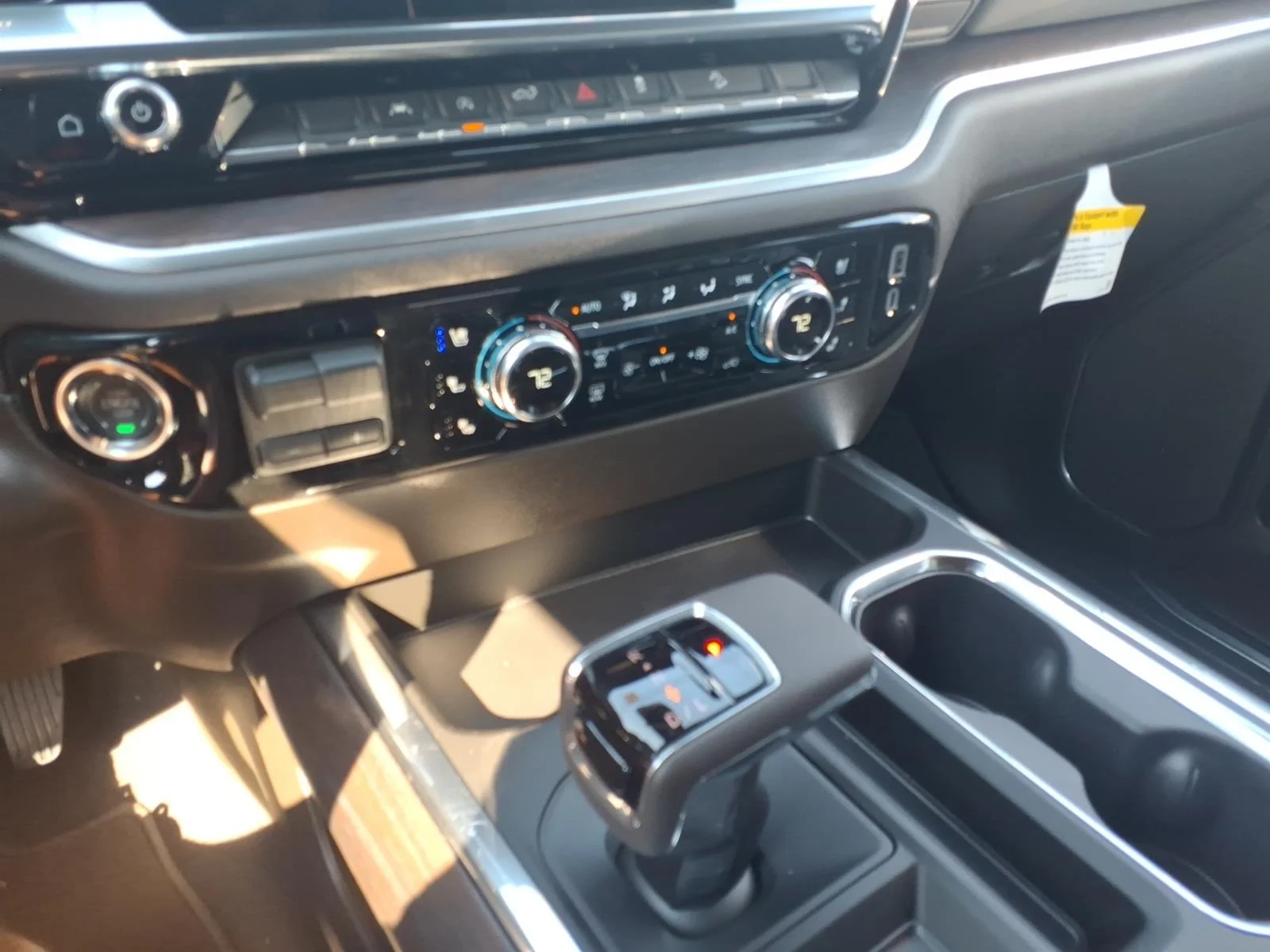 2026 GMC Sierra 1500 SLT - Photo 16