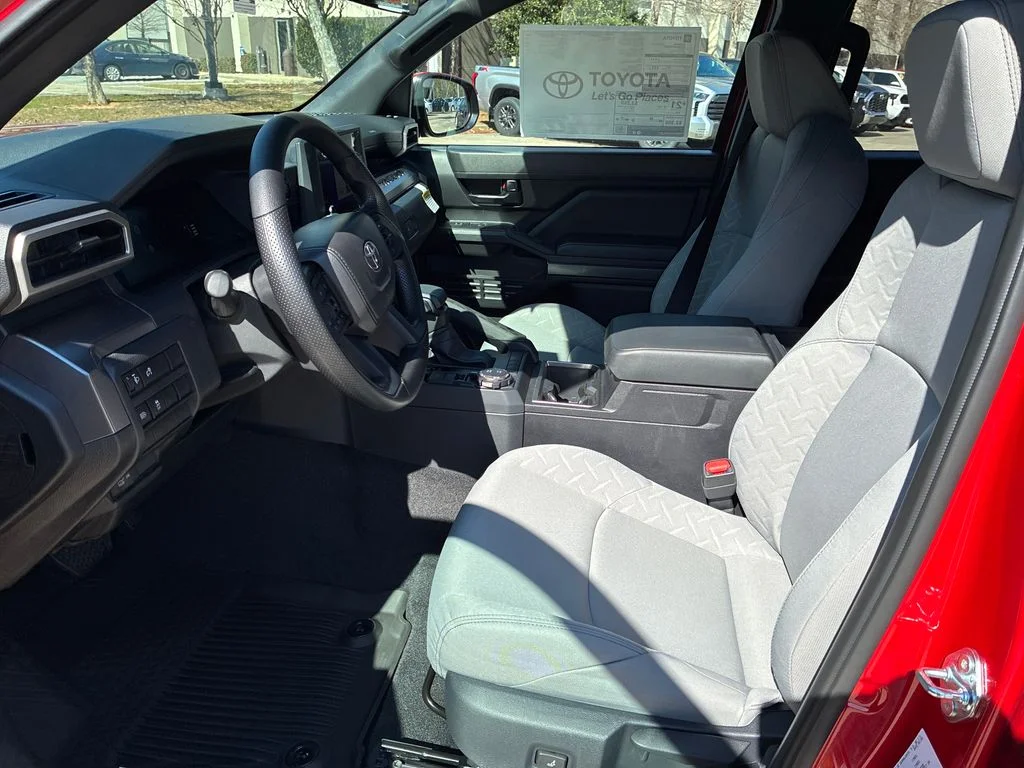 2026 Toyota Tacoma SR5 - Photo 15
