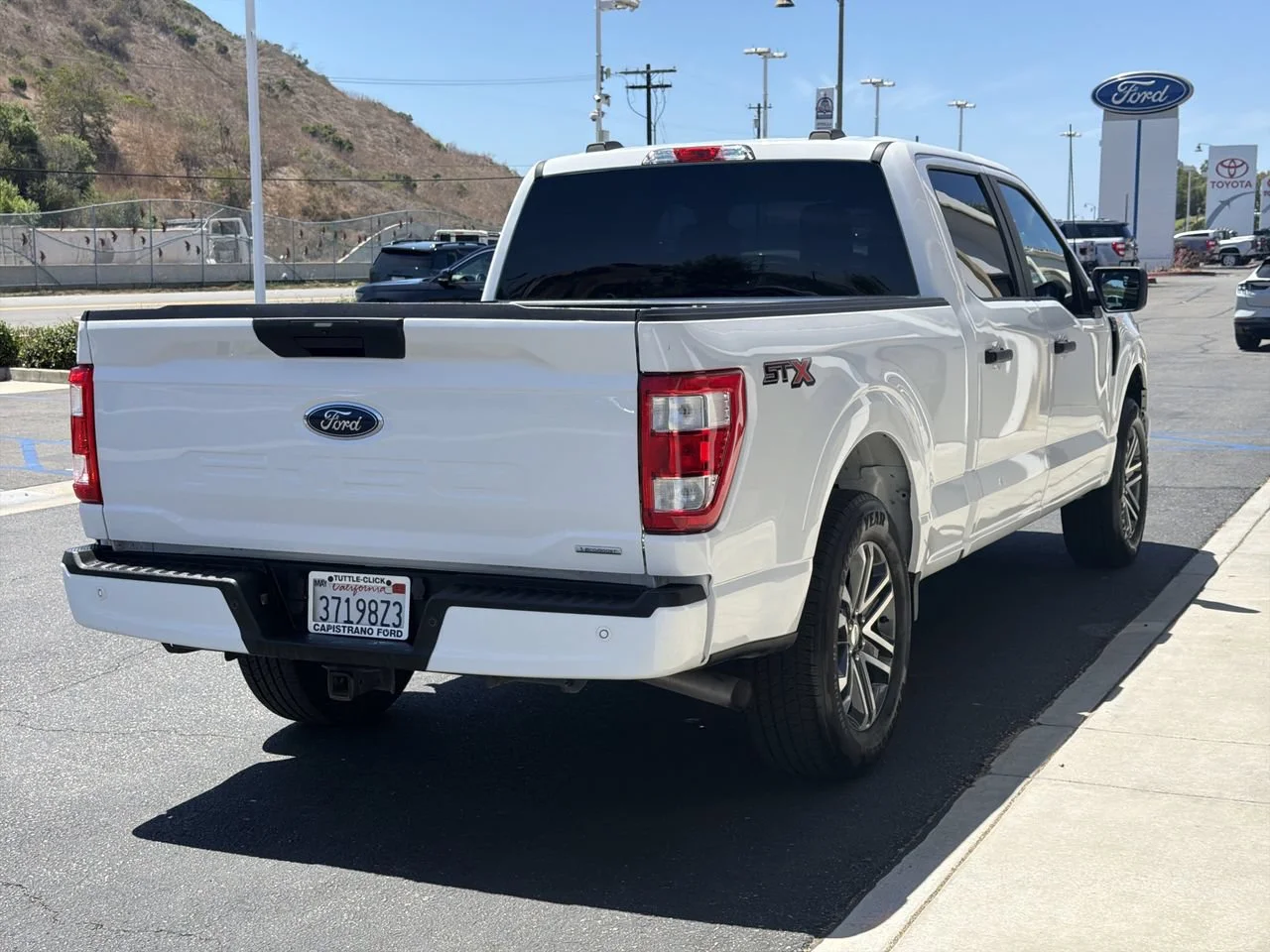 Used 2023 OXFORD WHITE Ford XL image 10