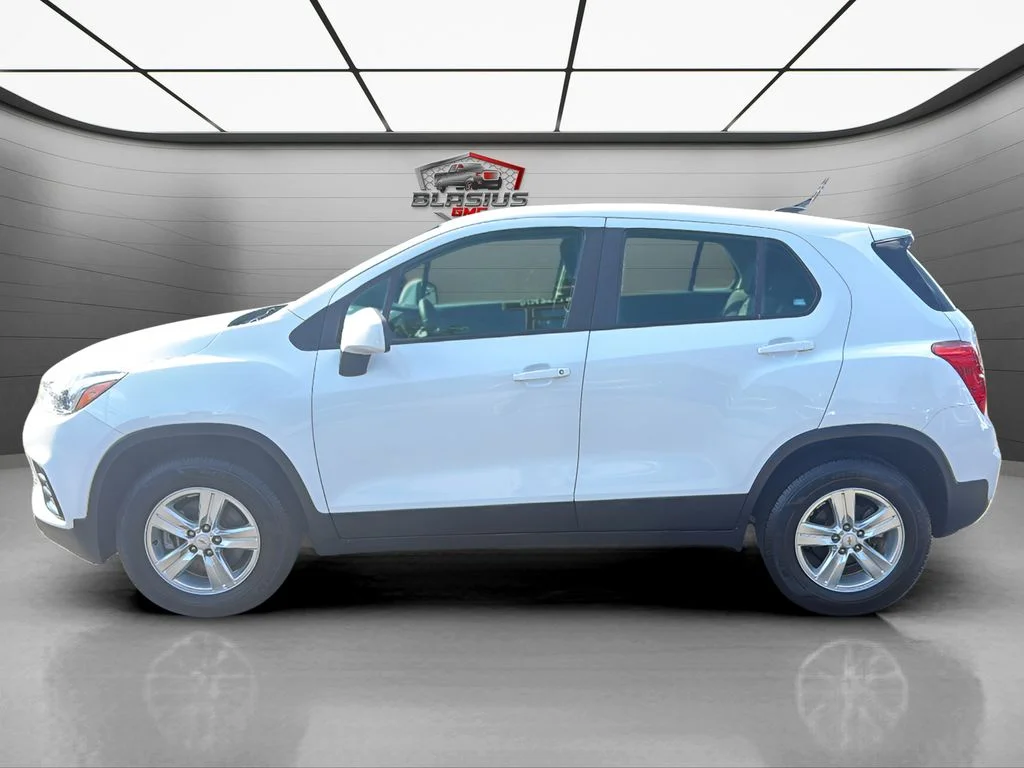 Used 2018 Chevrolet Trax LS with VIN KL7CJNSB9JB698956 for sale in Waterbury, CT