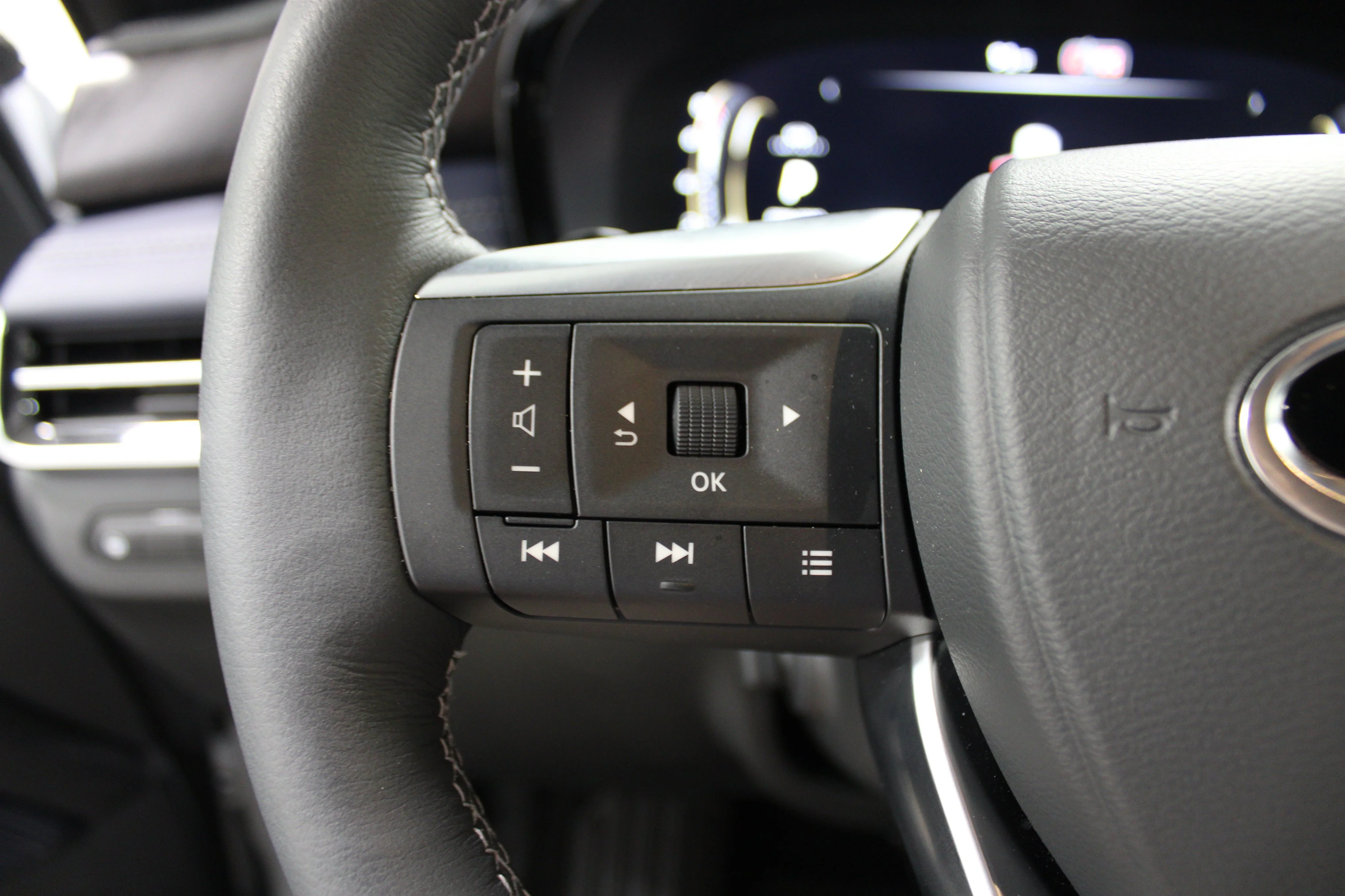 2026 INFINITI QX60 Sport - Photo 10