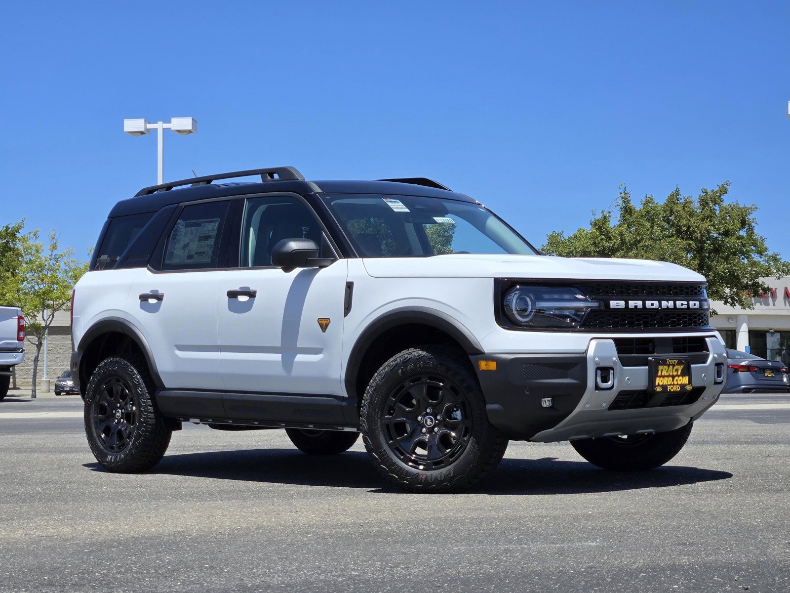 New 2026 Oxford White Ford Badlands® image 1