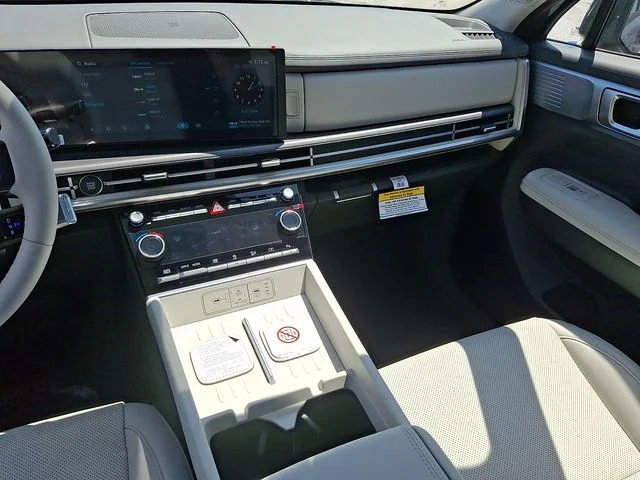 New 2027 Gray Hyundai SEL image 11