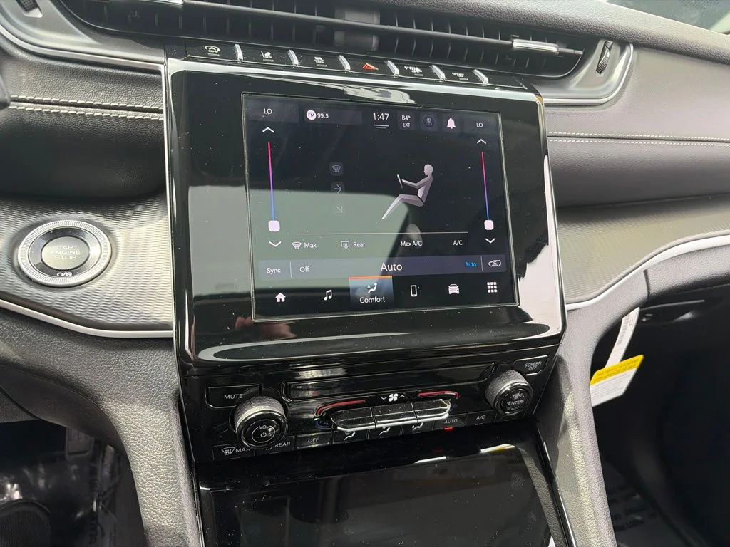 Certified Used 2023 Diamond Black Jeep Laredo image 16