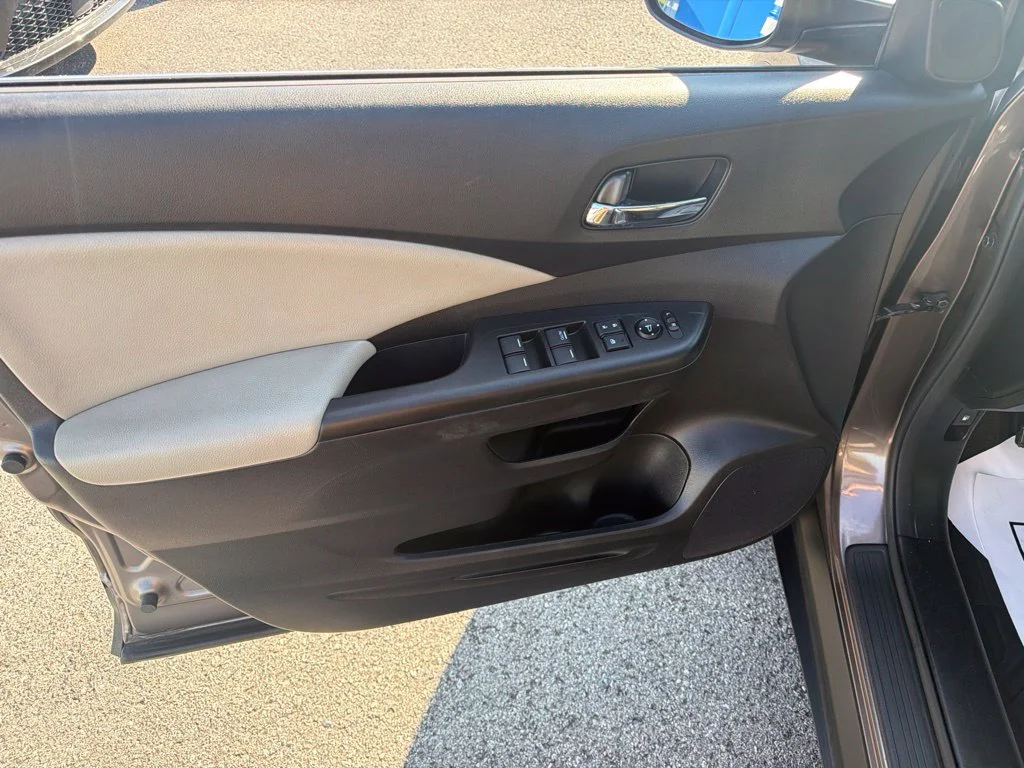 Used 2015  Honda EX image 14