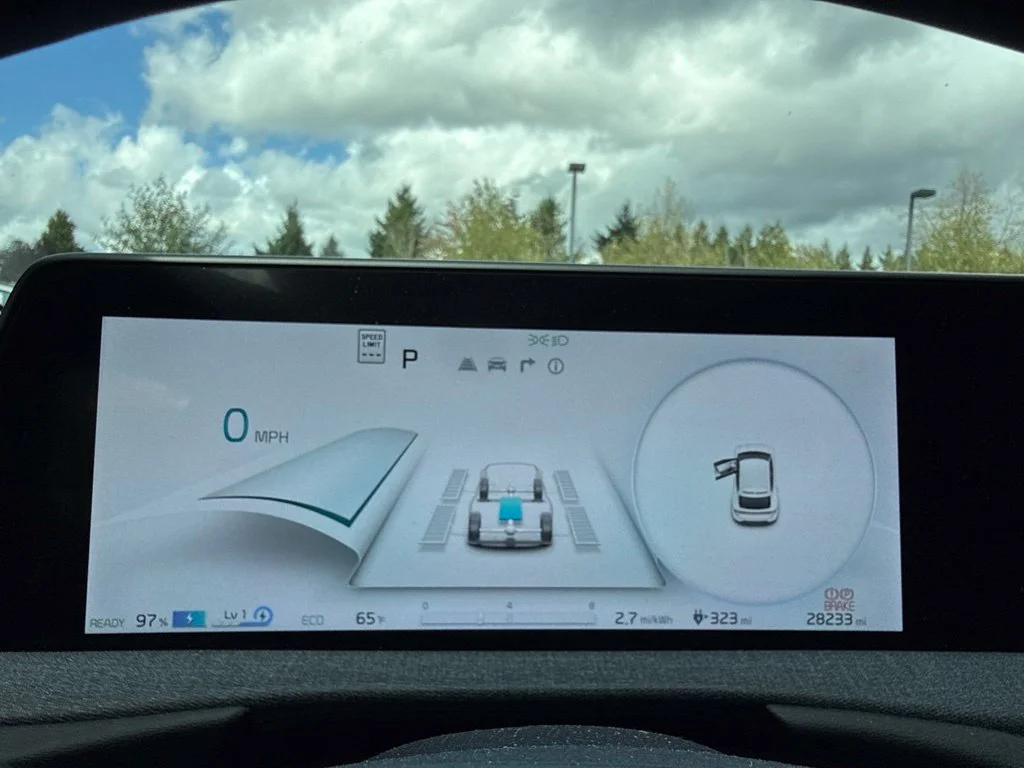 Used 2023 Glacier Kia Wind image 13
