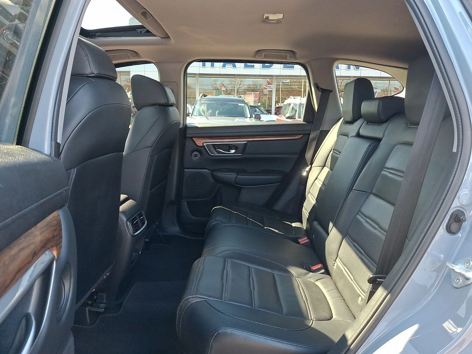 2022 Honda CR-V Touring - Photo 11