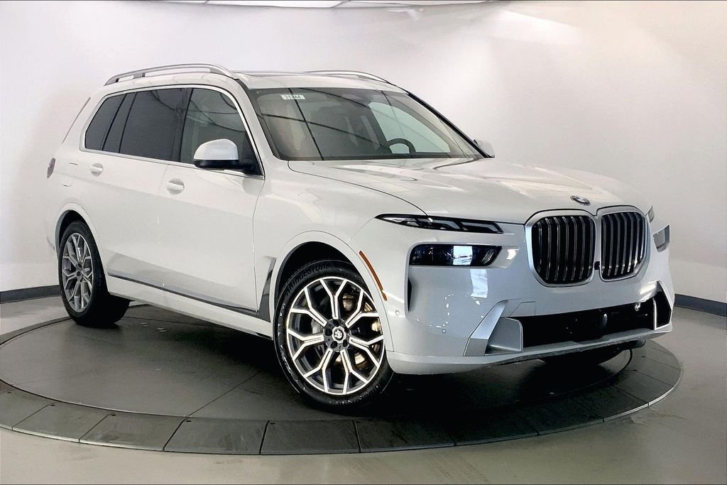 Used 2027 Mineral White Metallic BMW  image 1