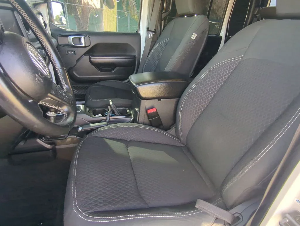 Used 2021 White Jeep Sport image 12