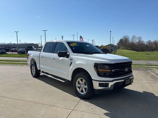 Certified Used 2024 Oxford White Clearcoat Ford XLT image 35