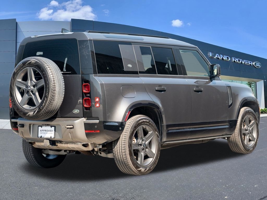 Used 2022 Gray Land Rover X-Dynamic SE image 4