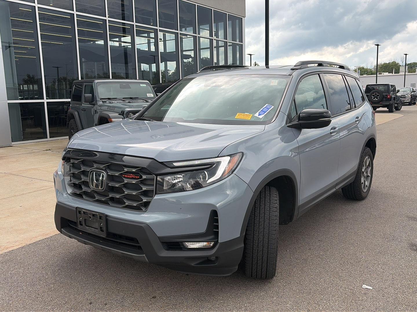 Used 2023 Sonic Gray Pearl Honda TrailSport image 4
