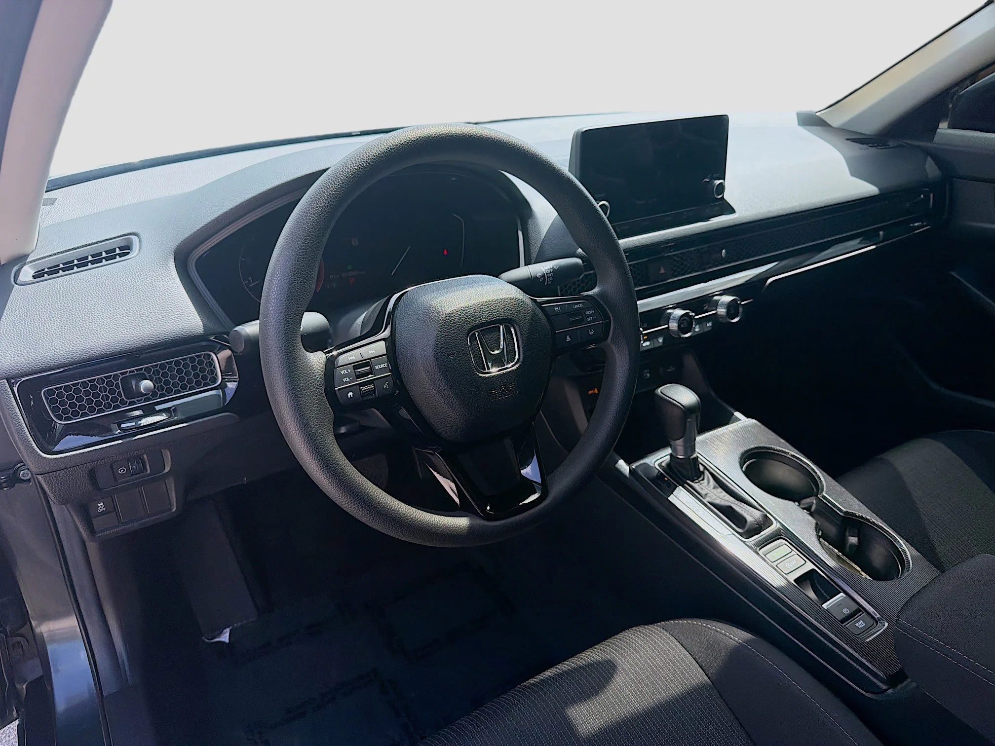 2025 Honda Civic LX - Photo 9
