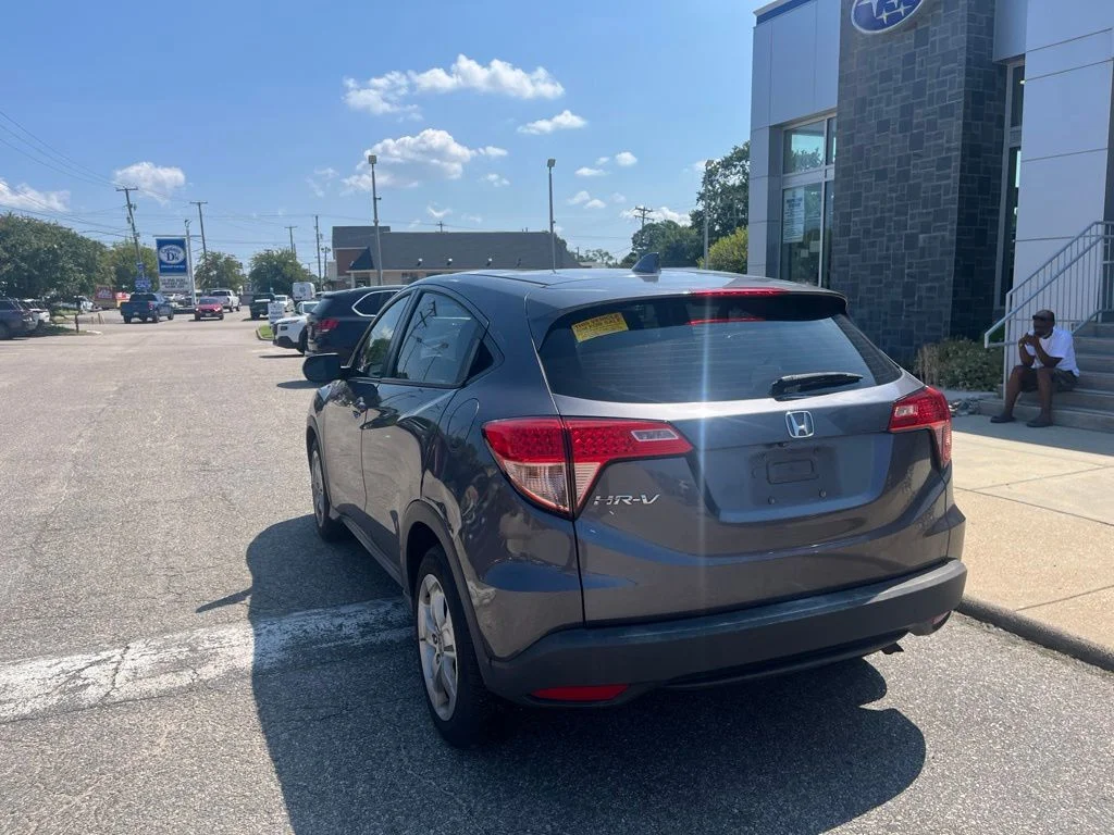 Used 2017 Gray Honda LX image 6
