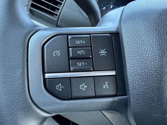 Used 2025 Oxford White Ford XLT image 16