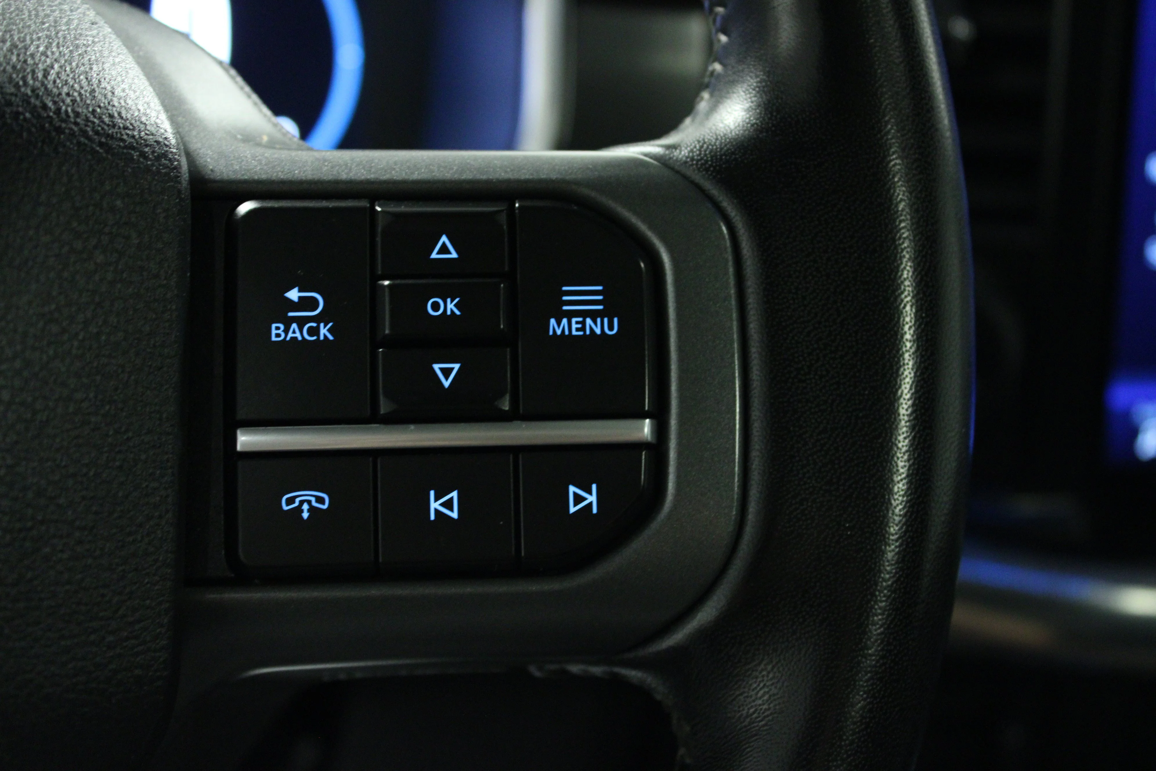 Used 2021 Carbonized Gray Metallic Ford LARIAT image 22