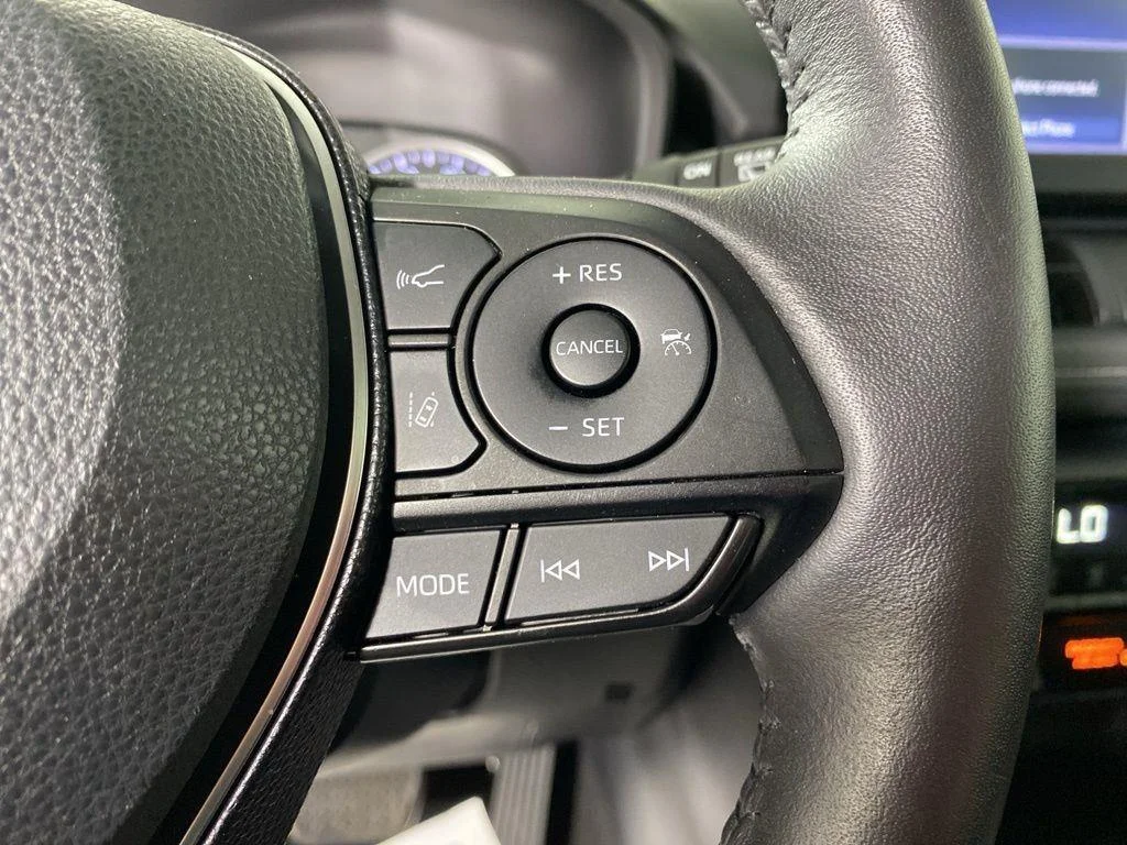 Used 2019 Magnetic Gray Metallic Toyota XLE image 20
