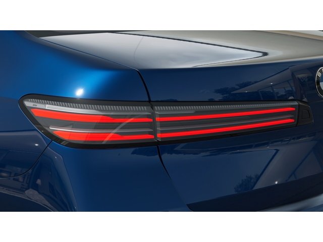 New 2027 Tanzanite Blue II Metallic BMW  image 8