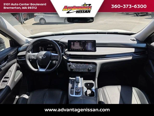 Used 2022 Majestic White INFINITI LUXE image 19