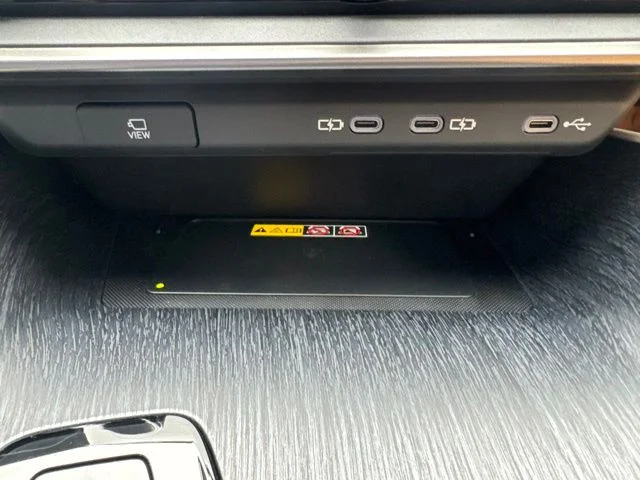 New 2026 Iridium Lexus 450e Premium image 38