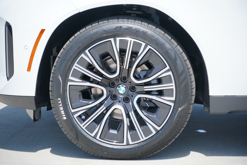 New 2026 Alpine White BMW 30 xDrive image 5