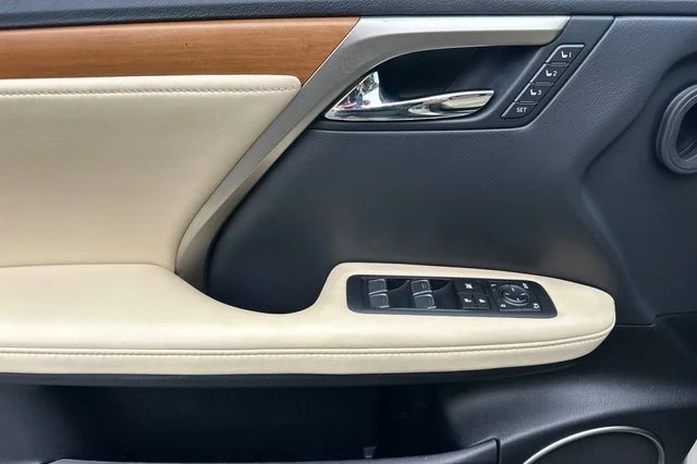 Used 2021 Beige Lexus 450h image 10