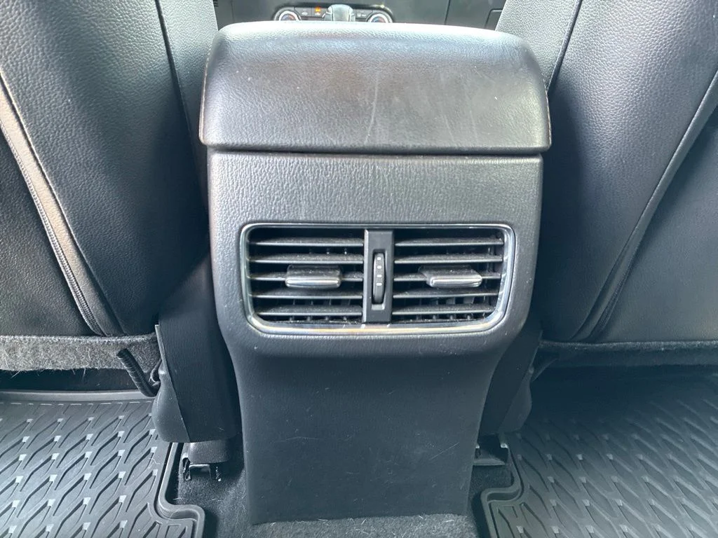 Used 2018 Red Mazda Grand Touring image 22