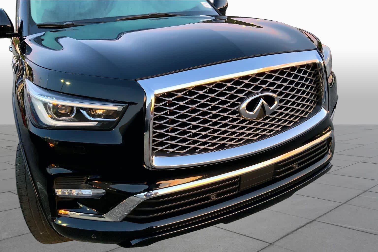 Used 2018 Black Obsidian INFINITI  image 27