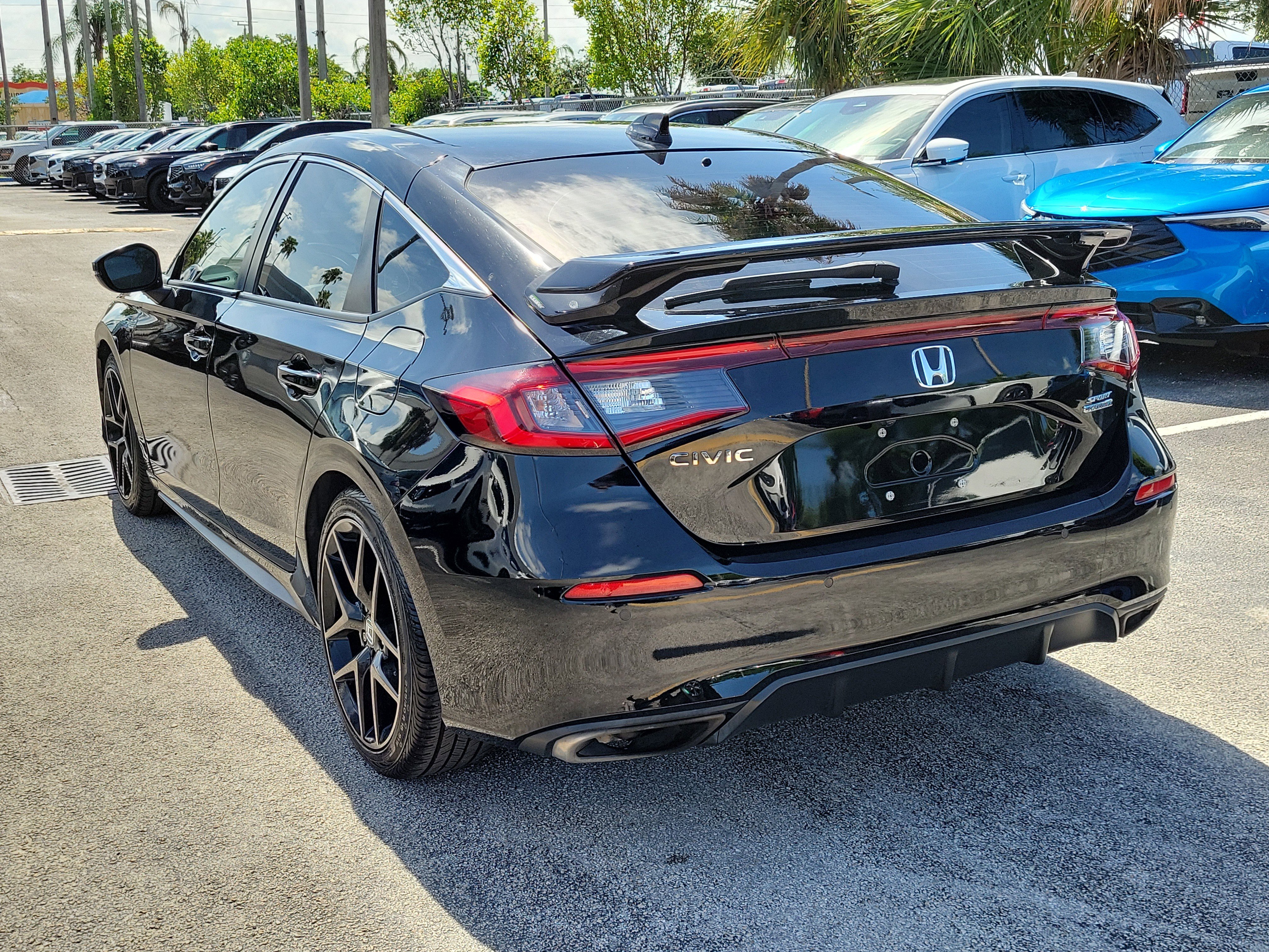 Used 2023  Honda Sport Touring image 3